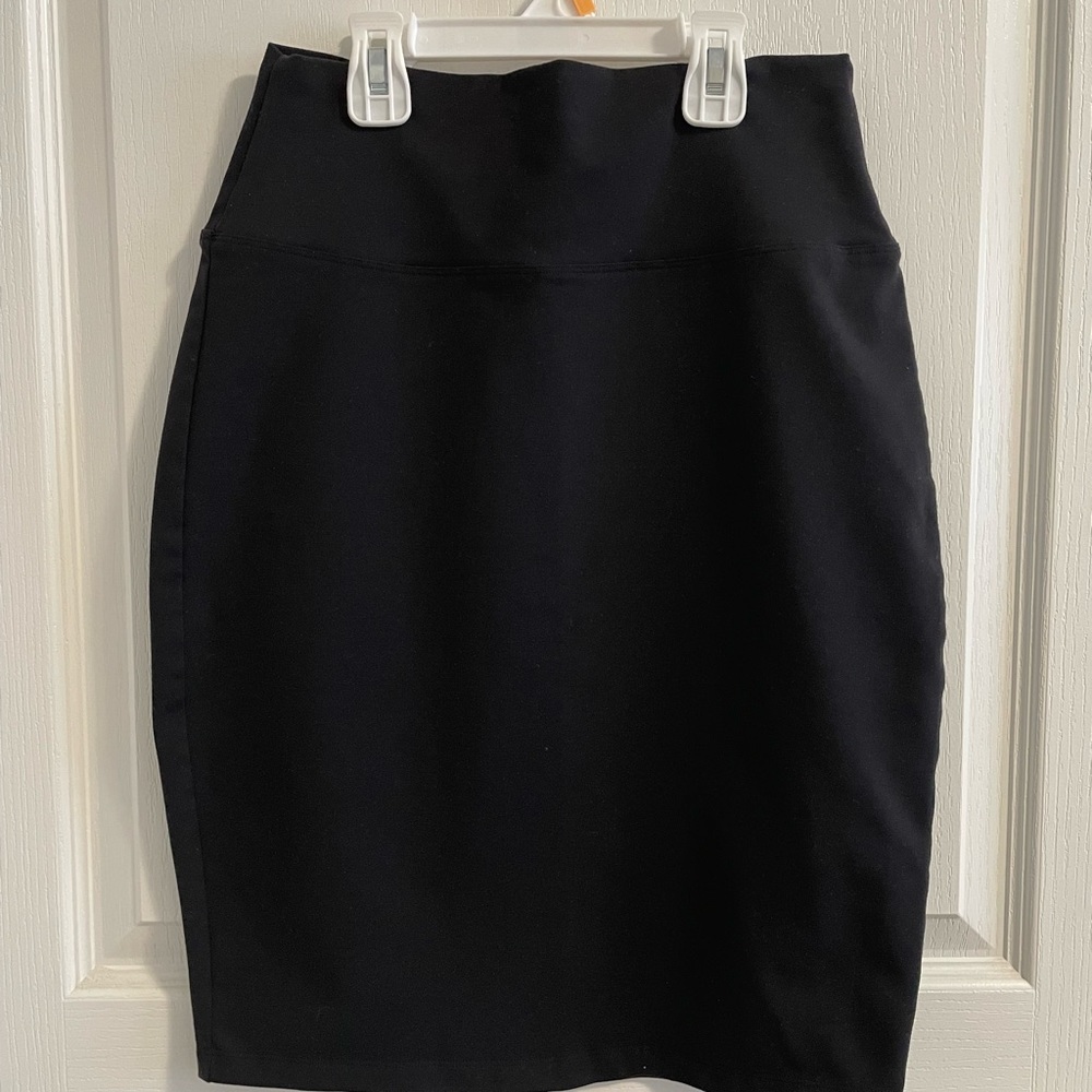 Stretchy Pencil Skirt